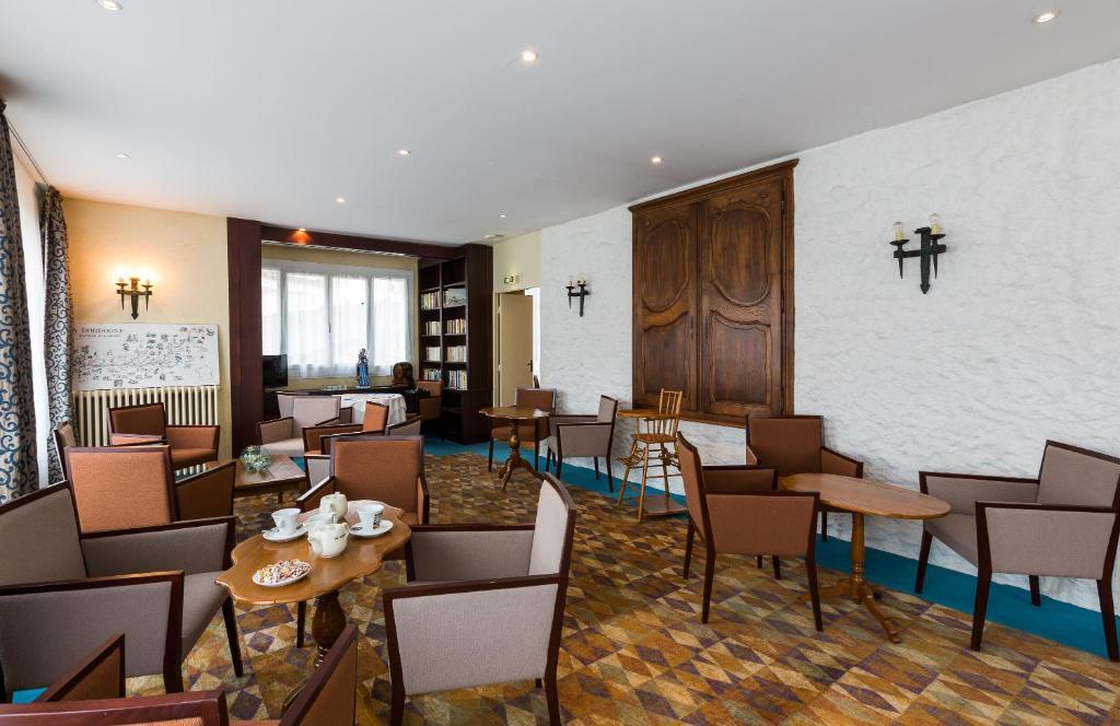 Le Parc Des Fees Hotel Retaurant & Spa La Bourboule ภายนอก รูปภาพ